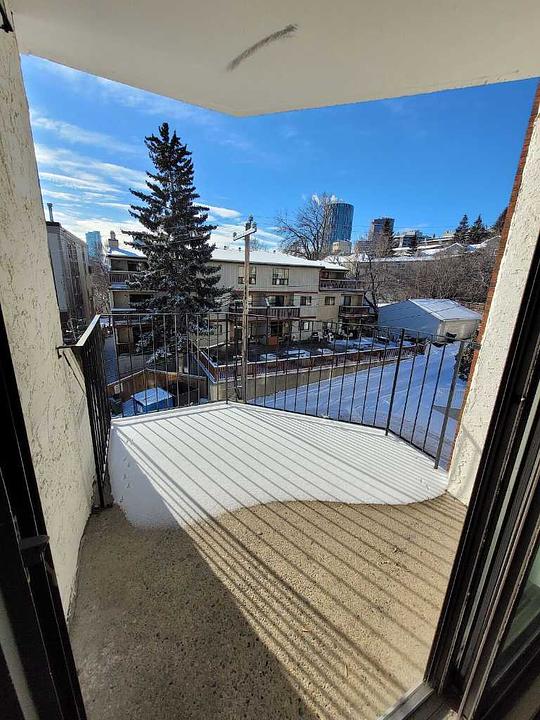 423 3 Avenue Northeast, Calgary, AB