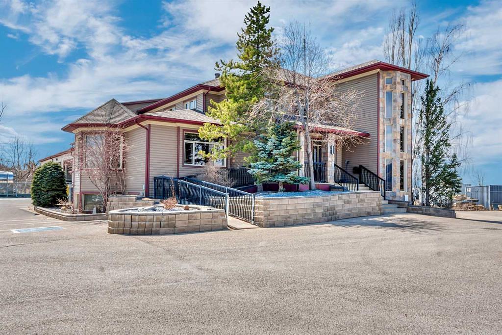 Canal Gardens, Strathmore, AB
