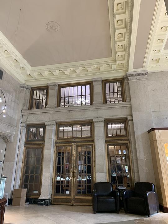 Main Floor - 191 Lombard Ave, Winnipeg, MB