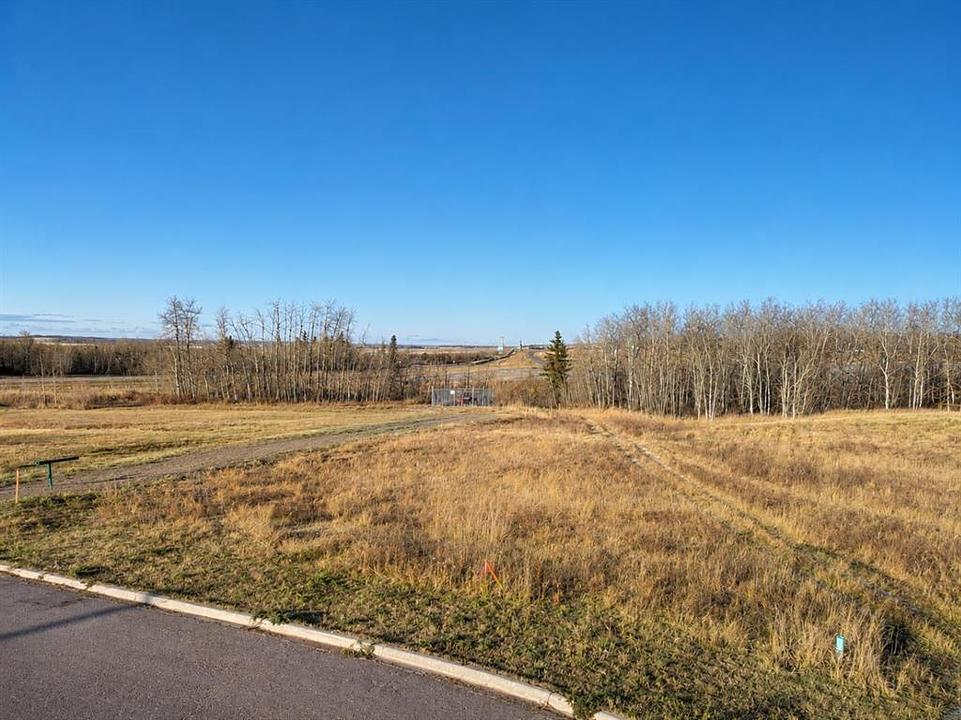 Lot 9 - 5130 40 Avenue, Innisfail, AB