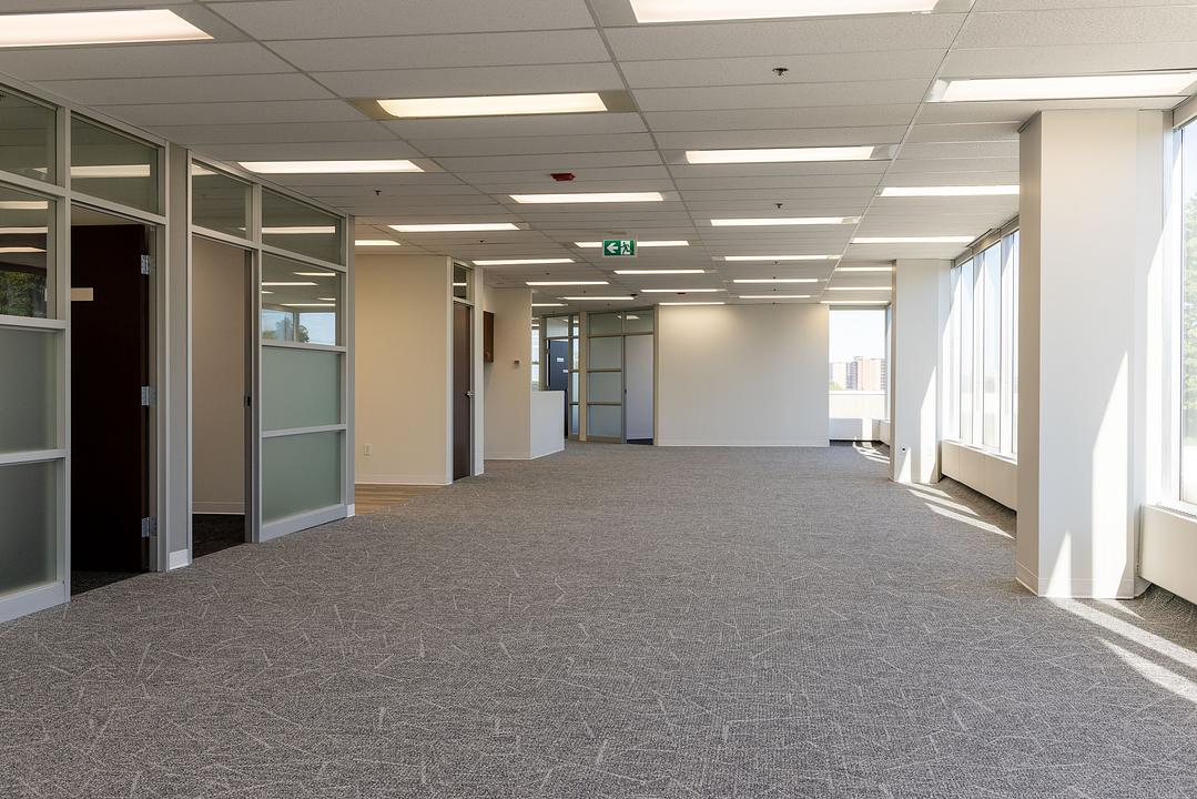 300 - 700-1420 Blair Towers Place, Ottawa, ON