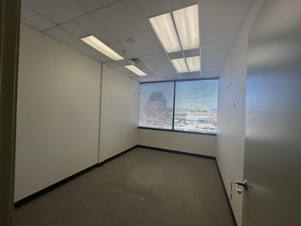 225 - 4940 Number 3 Road, Richmond, BC