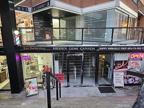 70 Yorkville Ave, Toronto, ON