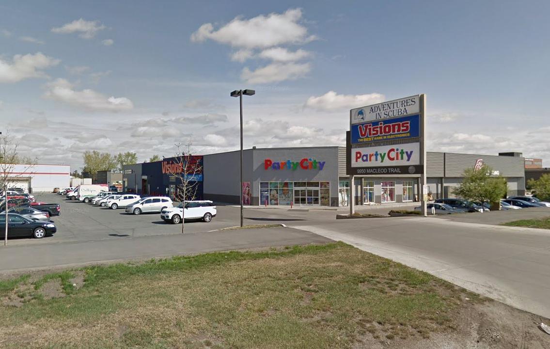 8 & 204 - 9950 Macleod Trail, Calgary, AB