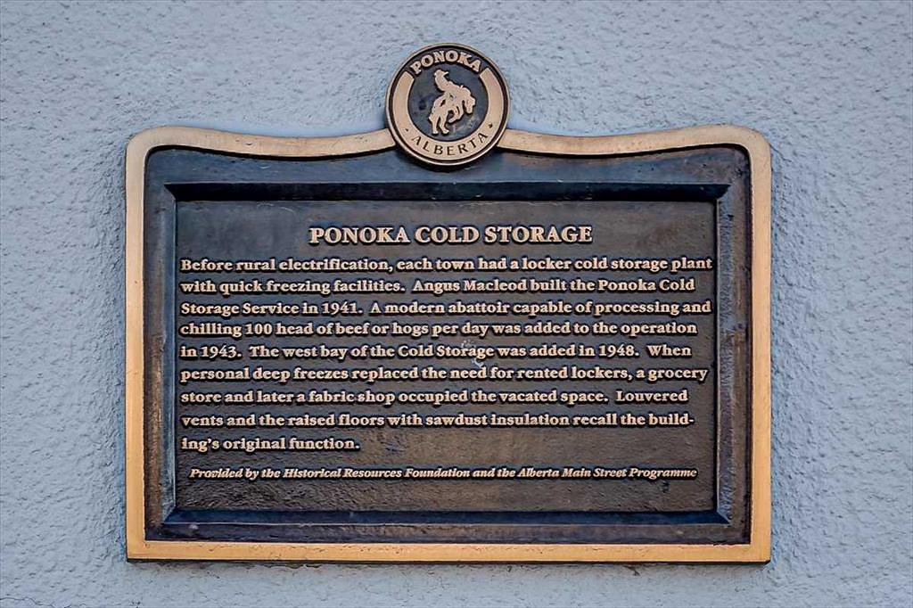 5023 51 Avenue, Ponoka, AB