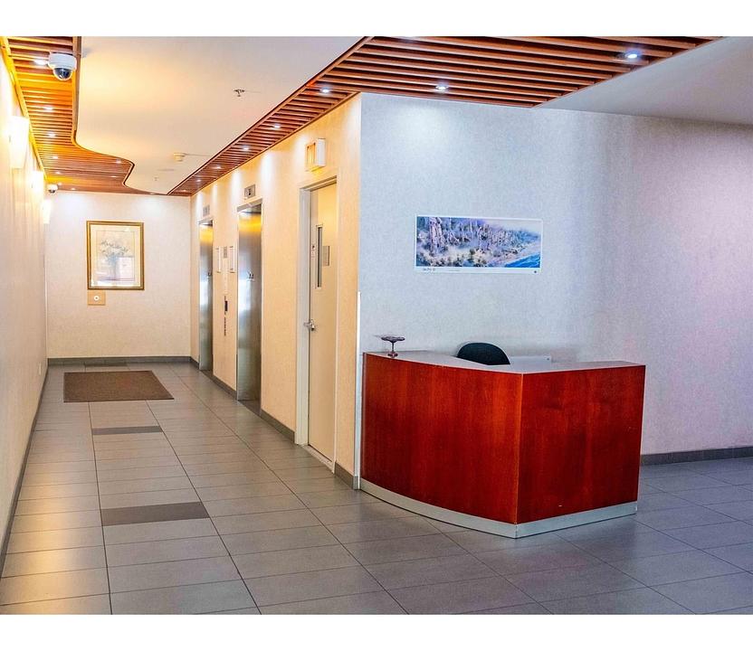 StuOfs - 515 West Pender Street, Vancouver, BC