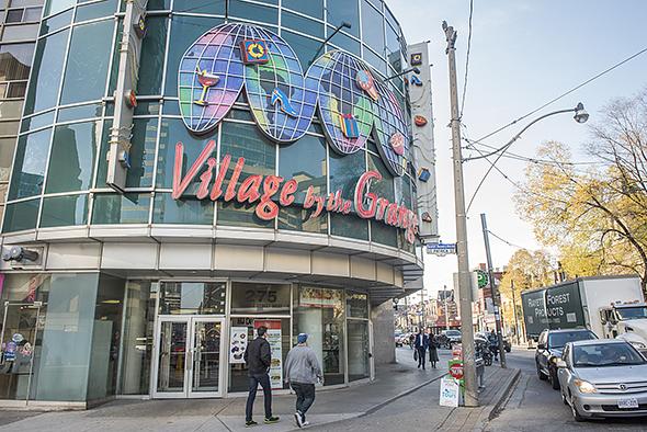 275 Dundas St W, Toronto, ON