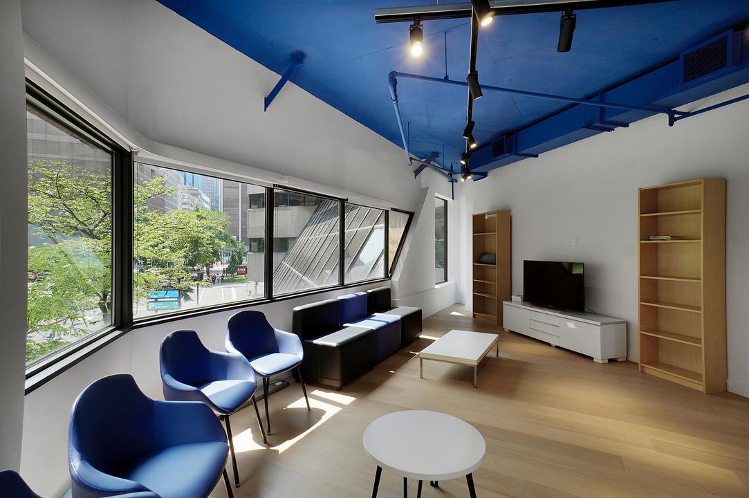 100 - 425 Boulevard de Maisonneuve, Montréal, QC