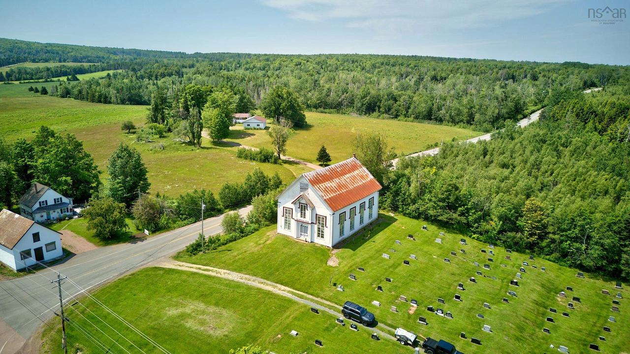 2395 Balmoral Road, Tatamagouche, NS