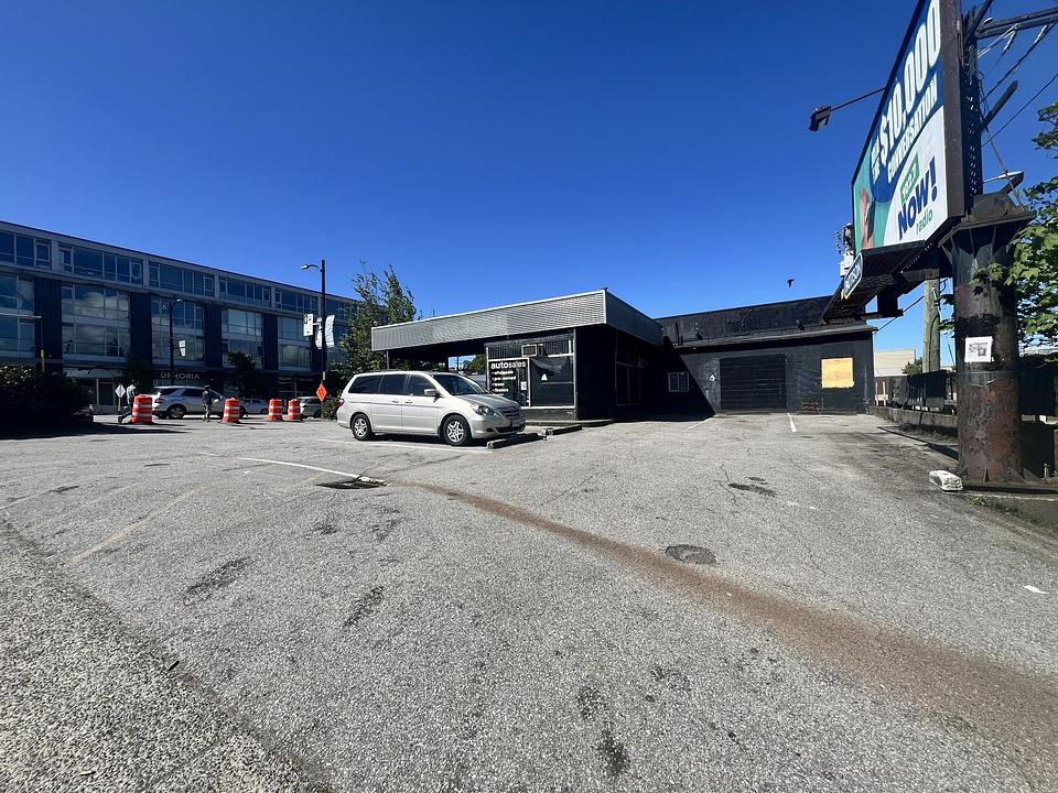 77 East Broadway, Vancouver, BC