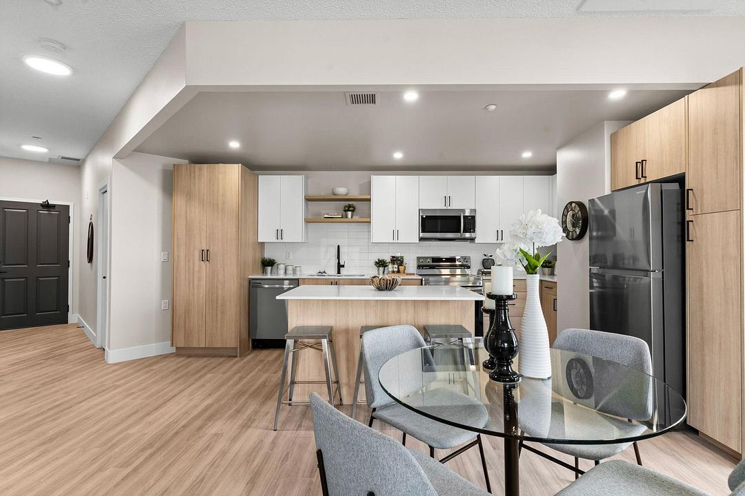 10015 103 Avenue Northwest, Edmonton, AB