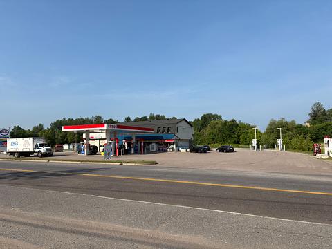 1412 Pembroke Street East, Pembroke, ON