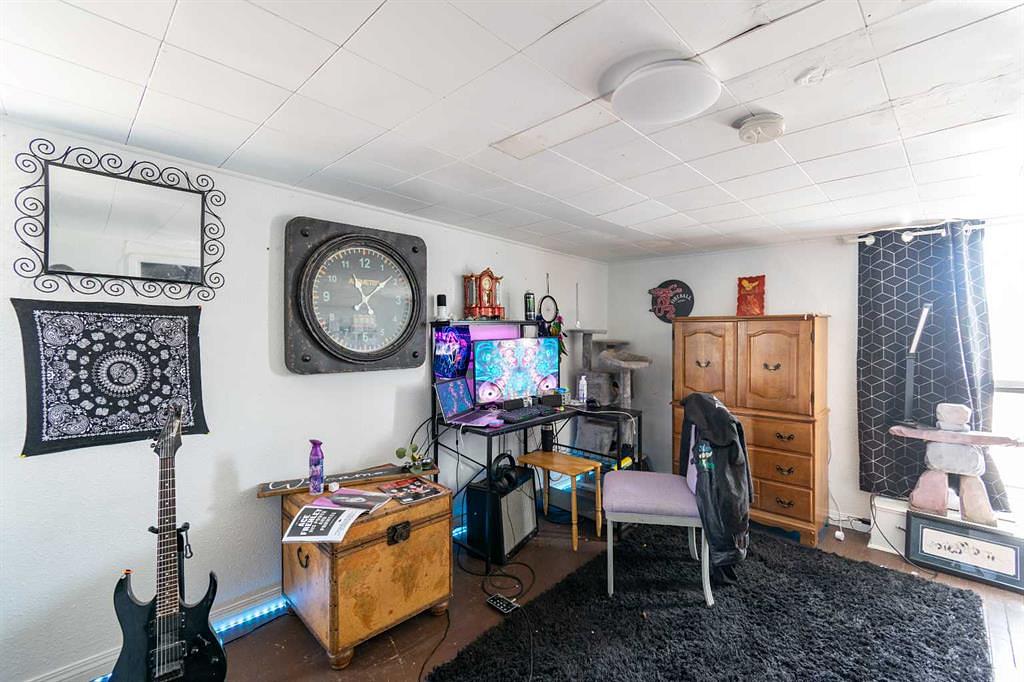 5007 50 Avenue, Stettler, AB