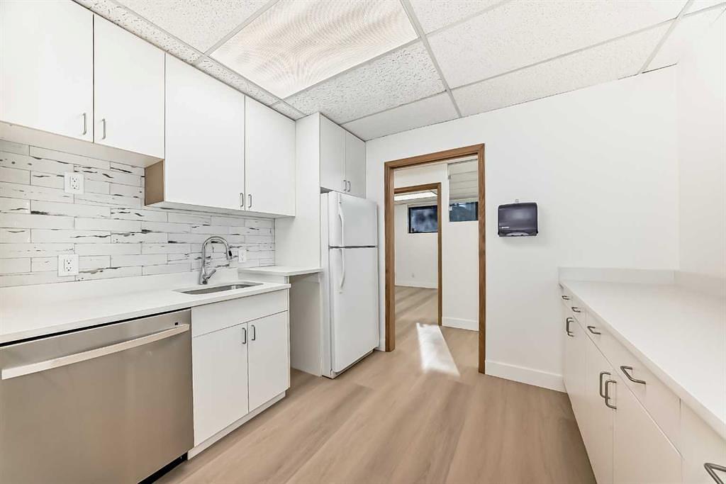 Lower - 2139 4 Avenue Northwest, Calgary, AB