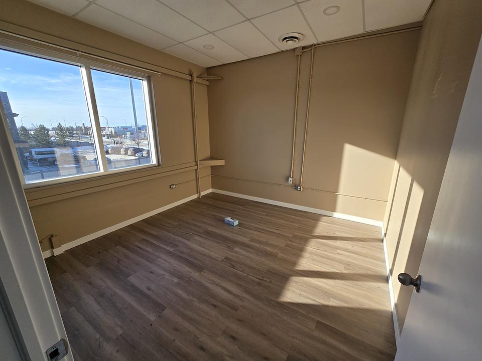 2031 90b Street Southwest, Edmonton, AB