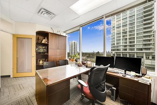 4538 Kingsway, Burnaby, BC