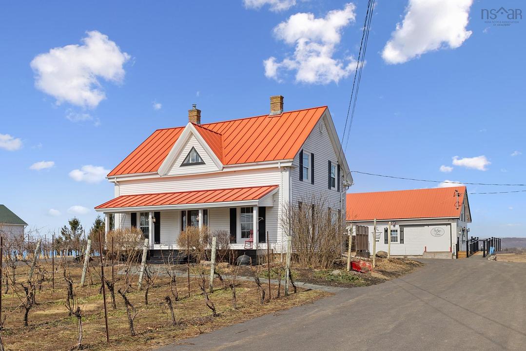 1365 Church Street, Port Williams, NS