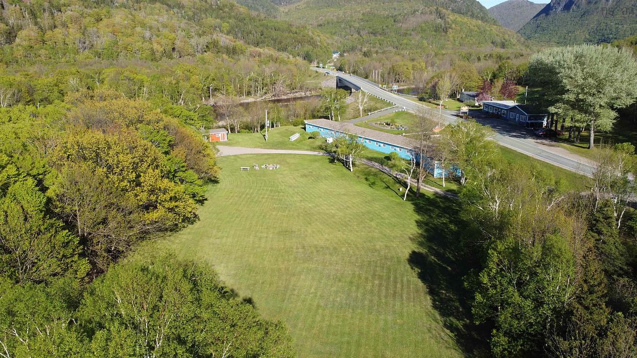 16537 Cabot Trail, Petit Étang, NS