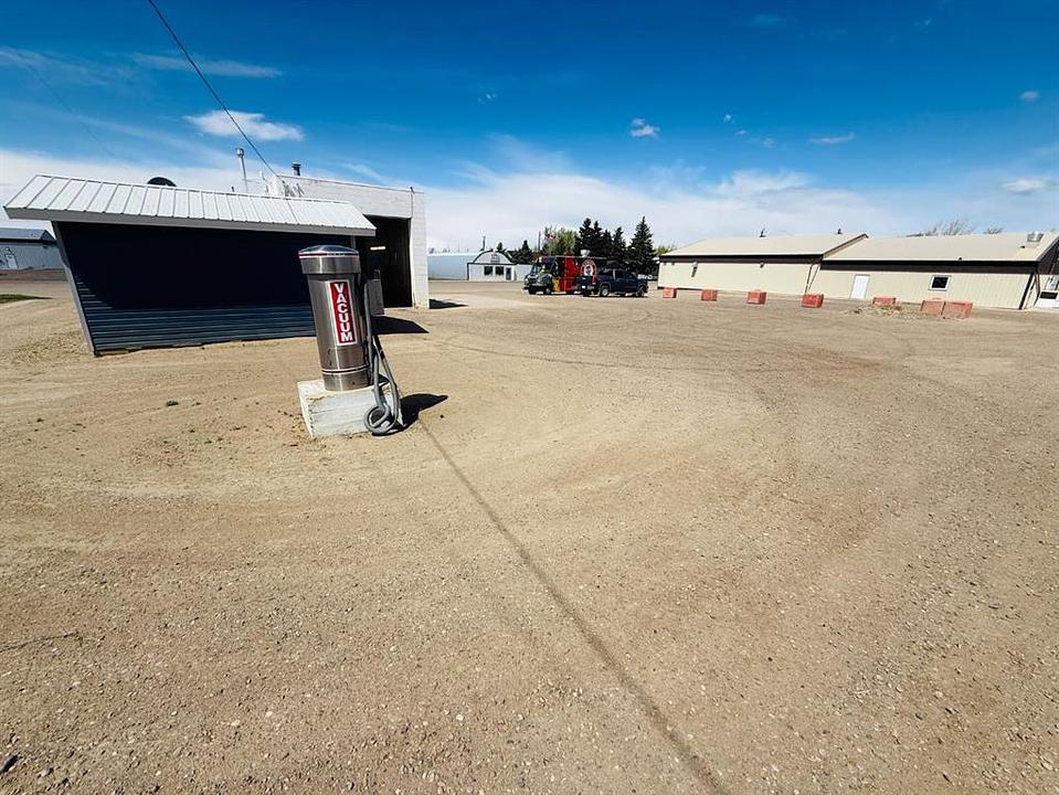 107 Centre Street, Enchant, AB