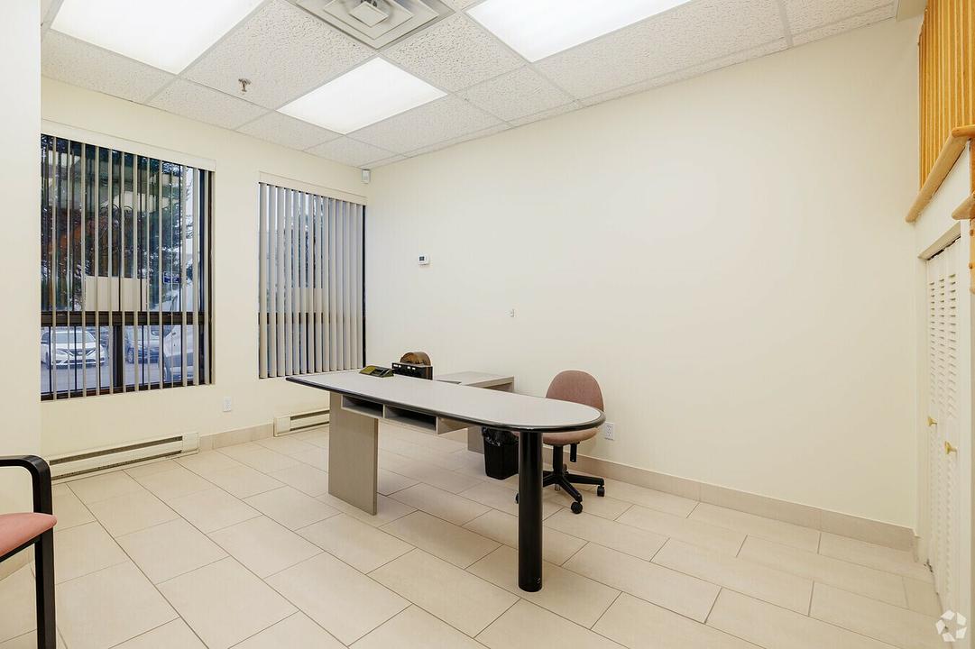 2367 Rue Guénette, Montréal, QC