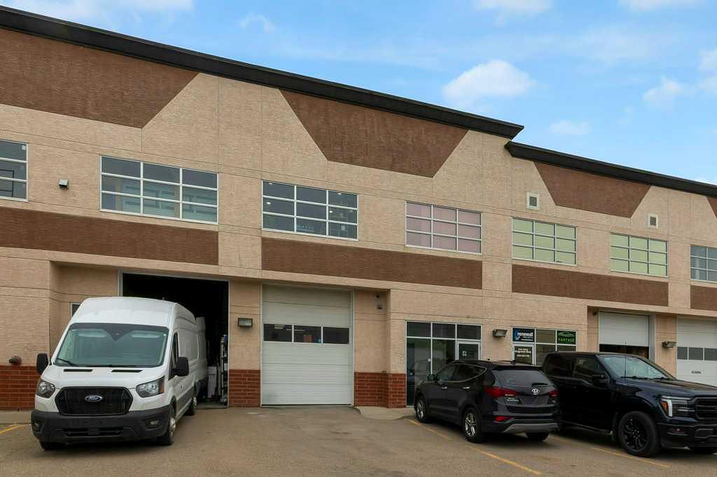 215 - 2914 Kingsview Boulevard Southeast, Airdrie, AB