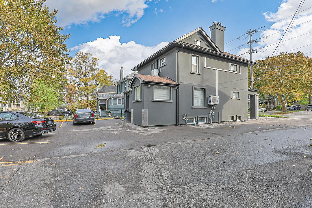 72 Prospect Street, Newmarket, ON