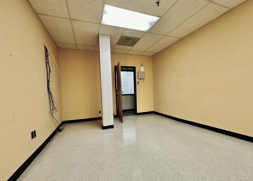 200 - 131 Provencher Boulevard, Winnipeg, MB