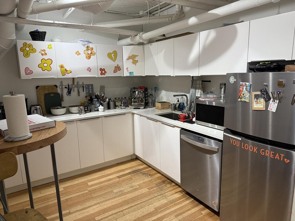 200 - 55 Water St, Vancouver, BC