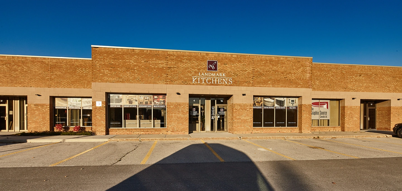 20 - 3495 Laird Road, Mississauga, ON