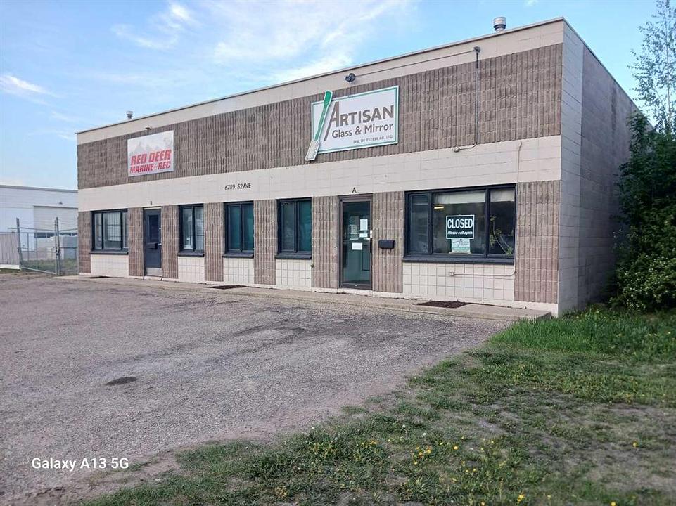 6789 52 Avenue, Red Deer, AB