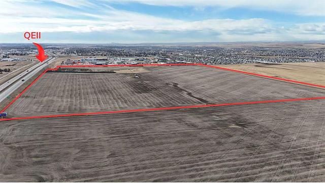 272256 Dickson Stevenson Trail, Airdrie, AB