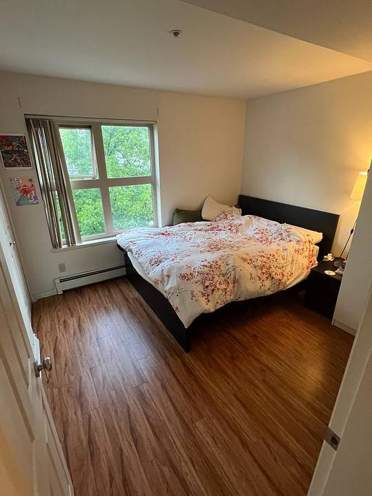 302 - 1975 Pine Street, Vancouver, BC