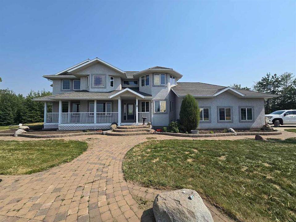 28244 Alberta 590, Innisfail, AB