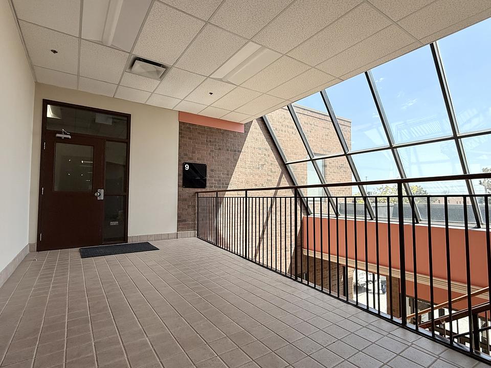 9 - 180 Jardin Drive, Vaughan, ON
