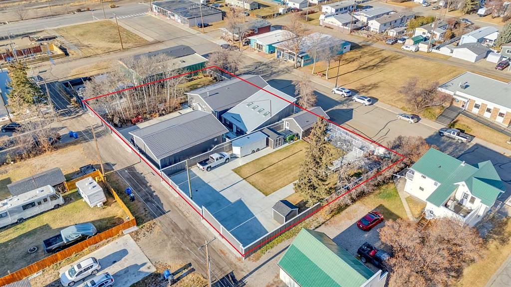 2023 20 Avenue, Bowden, AB