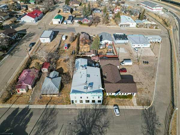 111 1 Avenue South, Coutts, AB