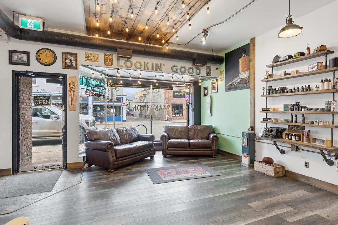 A - 1561 Pandosy Street, Kelowna, BC