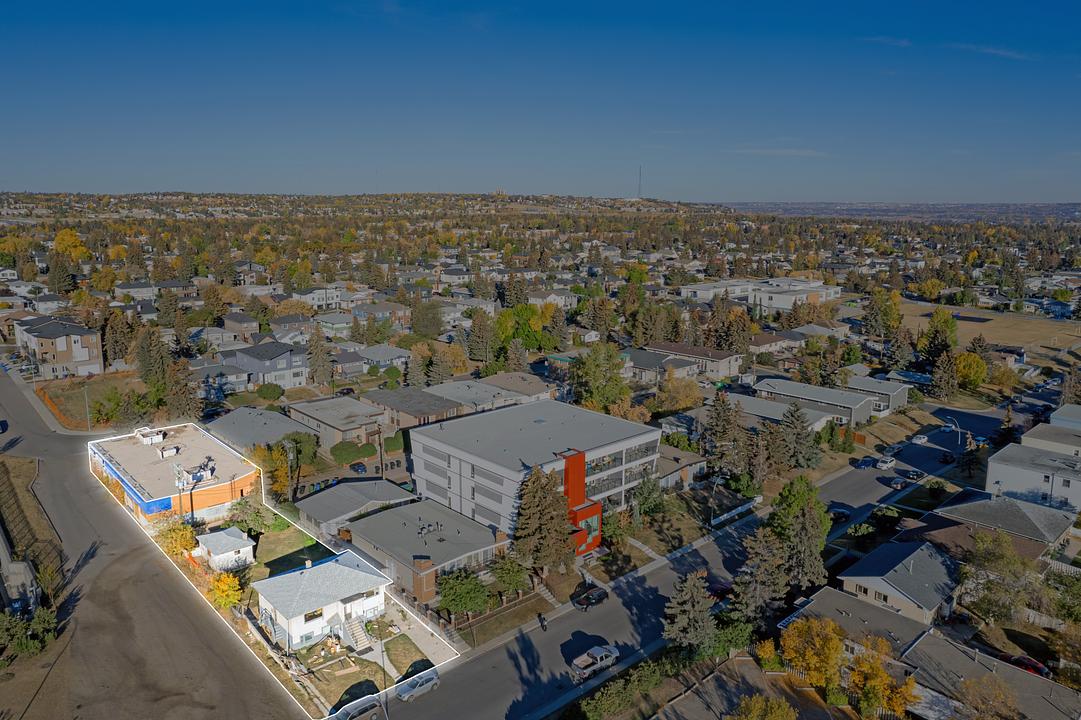 1635 38 Street Southwest, Calgary, AB