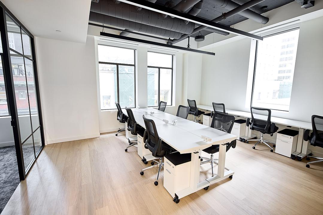 502-00 - 302 Bay Street, Toronto, ON