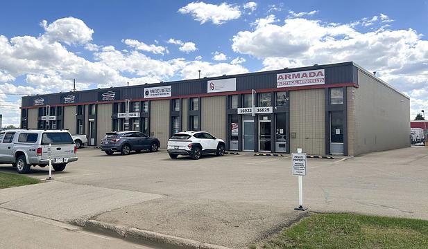 16923 111 Ave NW, Edmonton, AB