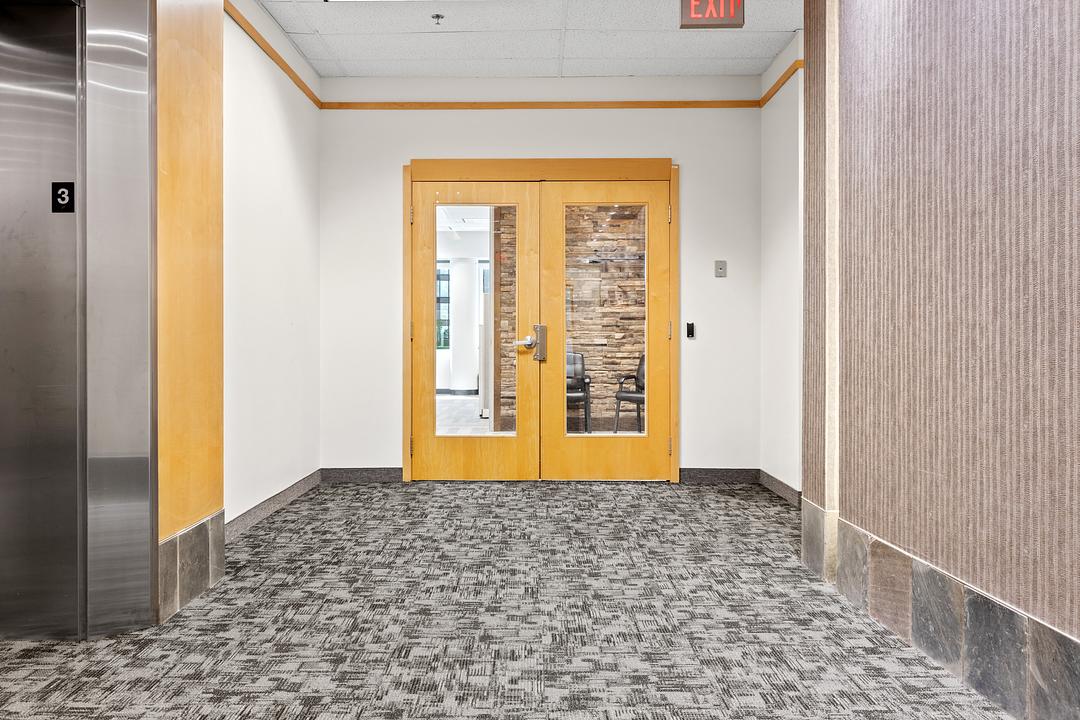 304 - 555 Legget Drive, Ottawa, ON