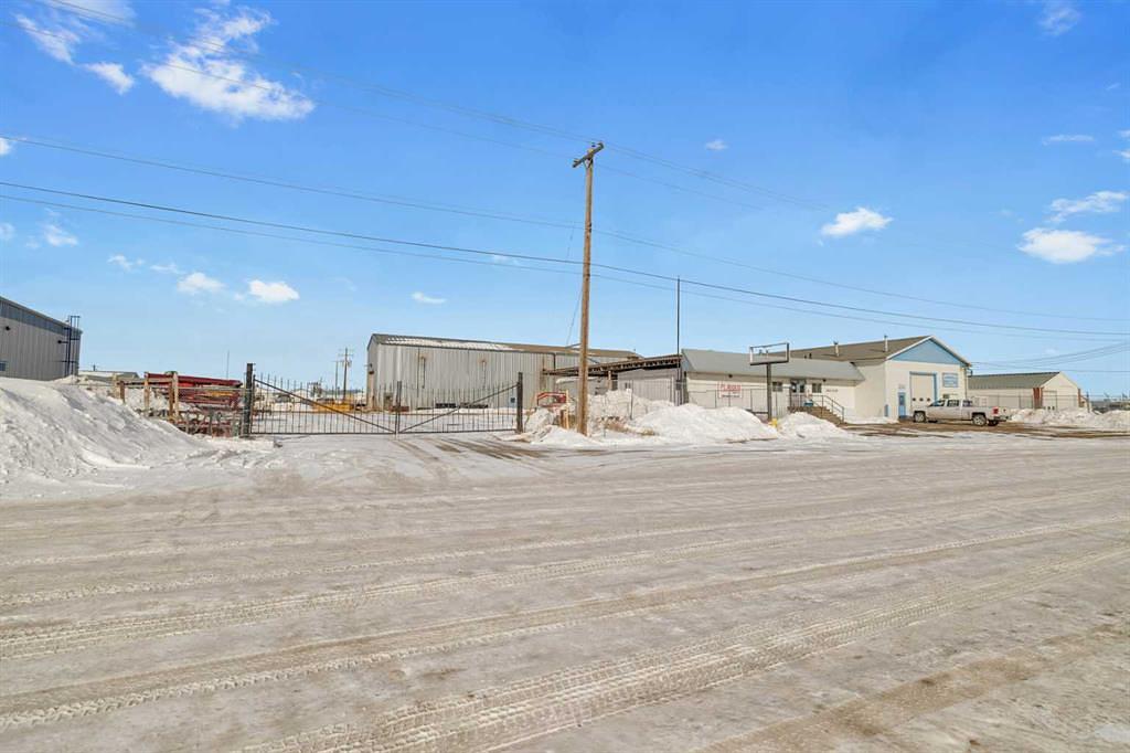 6606 42 Avenue, Ponoka, AB