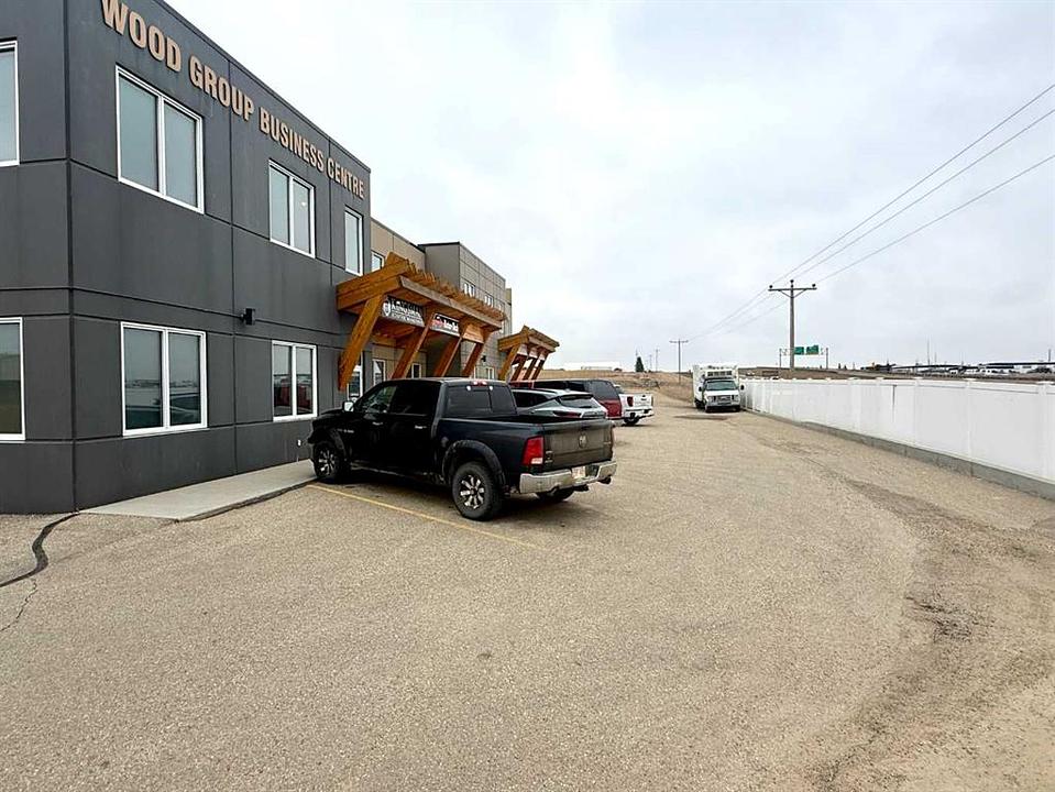 2 - 5220 Duncan Avenue, Blackfalds, AB