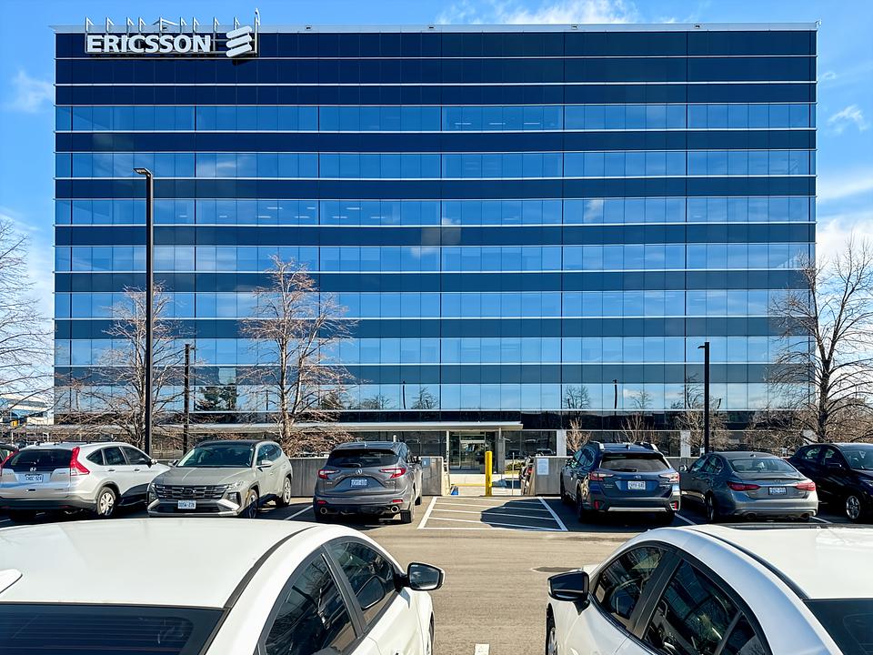 2425 Matheson Boulevard East, Mississauga, ON