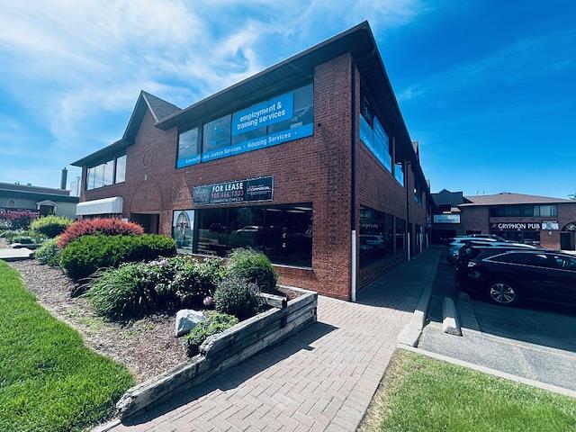 102B - 114 Dundas St E, Whitby, ON