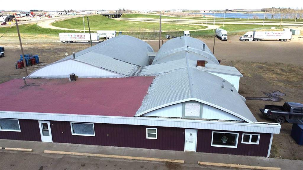 143078 15 Avenue West, Millicent, AB
