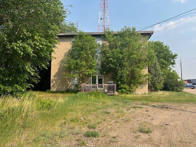 1009 1 Avenue, Wainwright, AB