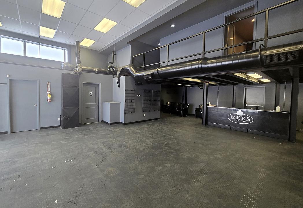 5715 Gateway Boulevard Northwest, Edmonton, AB