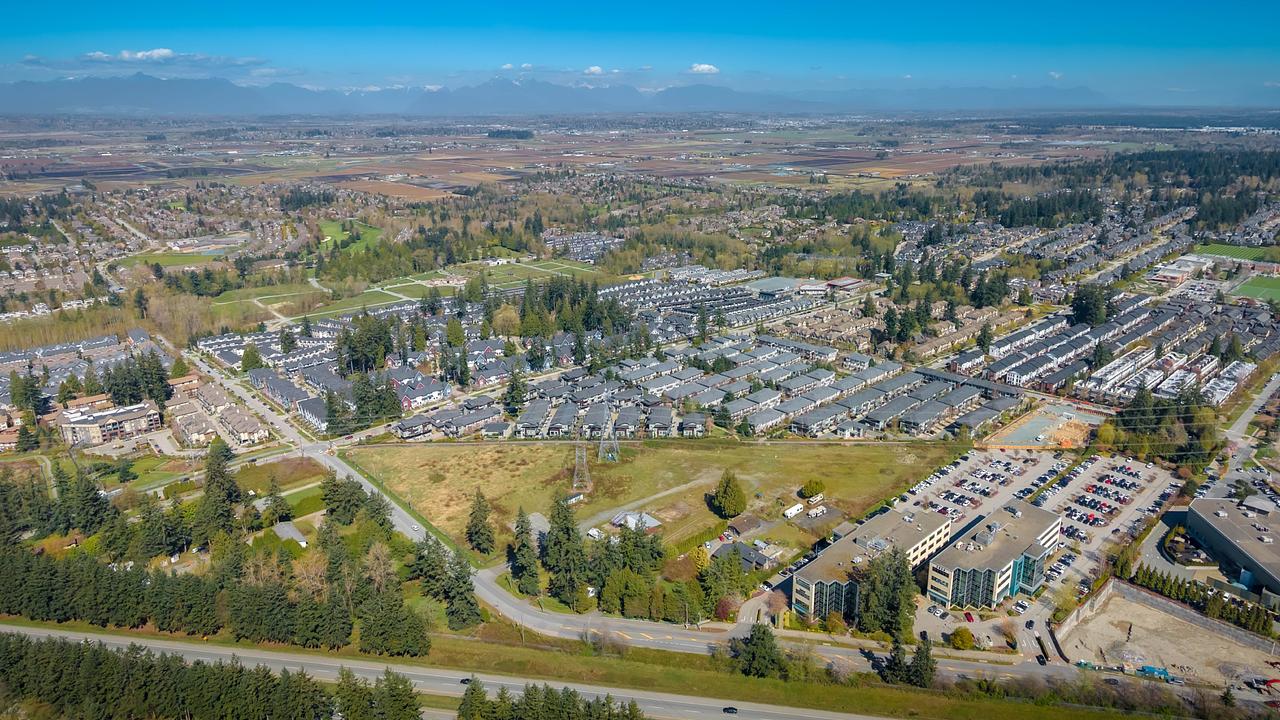 2660 Croydon Drive, Surrey, BC