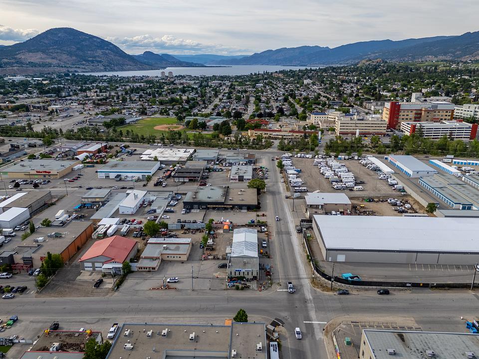 275 Okanagan Avenue East, Penticton, BC
